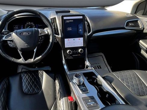 Used 2024 Ford Edge Titanium image 7