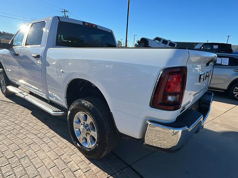 Used 2025 RAM 2500 Big Horn image 10