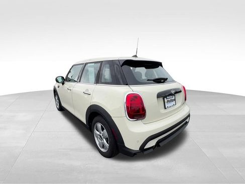 Used 2022 MINI Cooper 4-Door Hardtop FWD image 4
