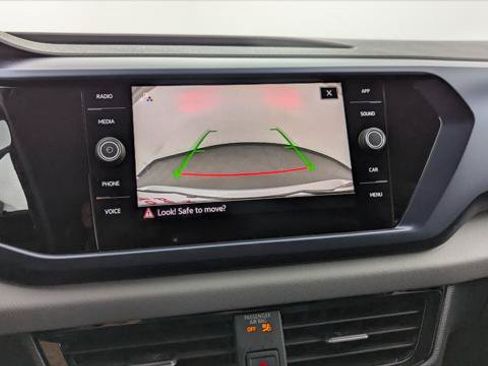 Used 2023 Volkswagen Taos SE FWD image 27