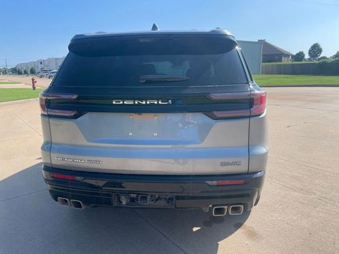 Used 2026 GMC Acadia Denali Ultimate w/ LPO, Floor Liner Package AWD/4WD image 6