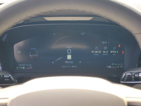 Certified 2024 Lincoln Corsair AWD w/ Equipment Group 101A image 13