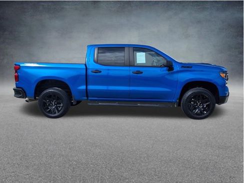 Used 2023 Chevrolet Silverado 1500 Custom Trail Boss w/ LPO, Dark Essentials Package AWD/4WD image 10