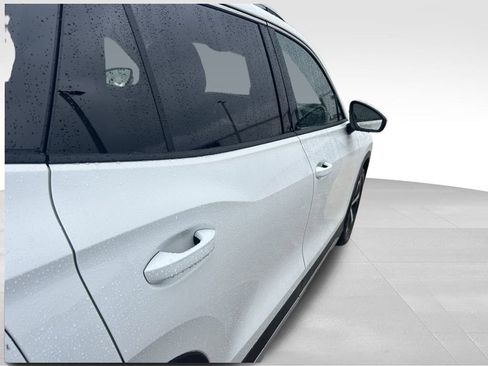 New 2026 Volkswagen Tiguan SE image 32