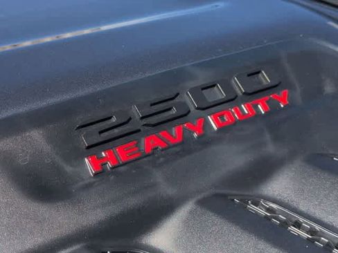 New 2026 RAM 2500 Laramie AWD/4WD image 13