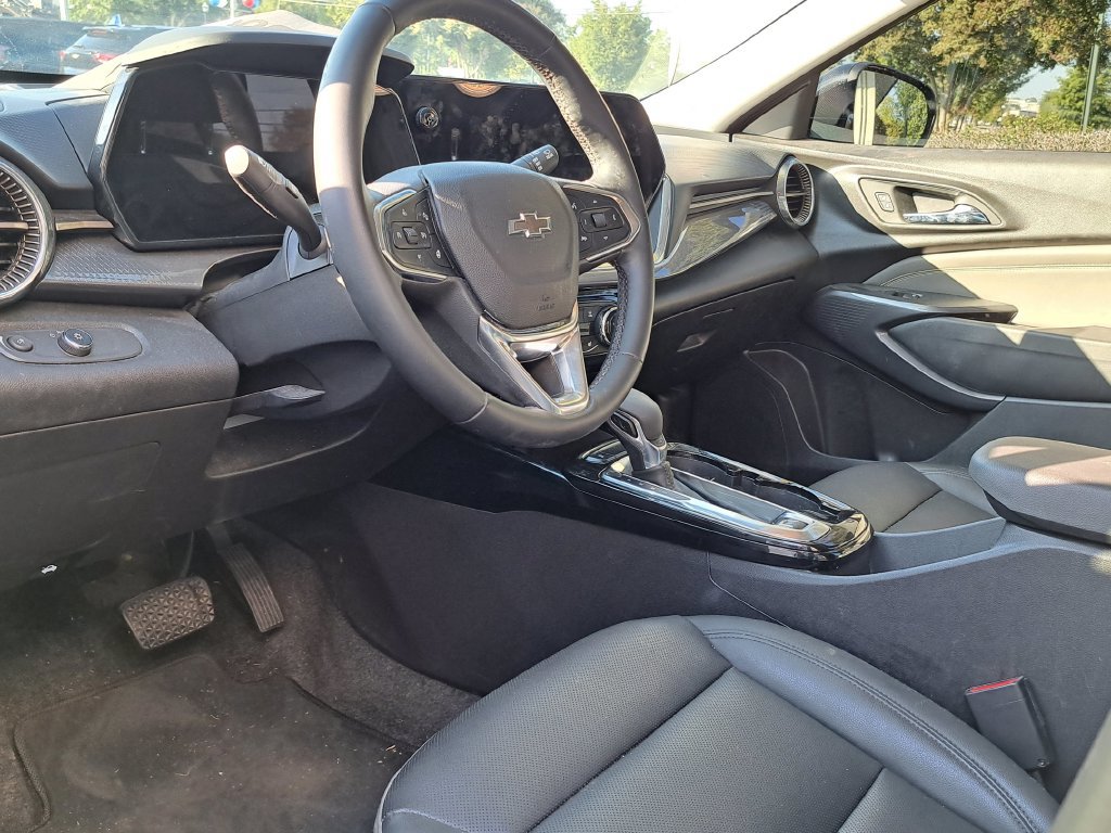 Used 2024 Chevrolet Trax ACTIV w/ Driver Confidence Package FWD image 4