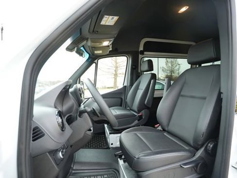 Certified 2024 Mercedes-Benz Sprinter 2500 image 33