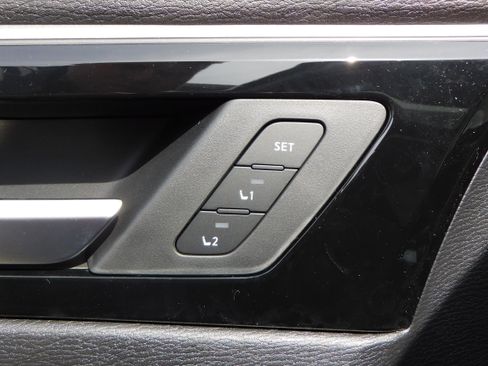 New 2025 Mitsubishi Outlander SEL image 14