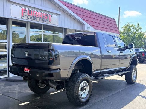 Used 2016 RAM 2500 Laramie w/ Convenience Group AWD/4WD image 3