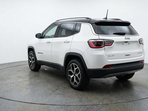 Used 2025 Jeep Compass Limited AWD/4WD image 6