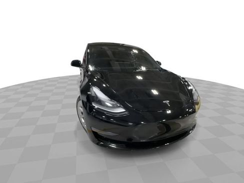 Used 2022 Tesla Model 3 RWD image 2