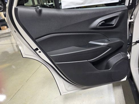 New 2026 Chevrolet Trax RS w/ Sunroof Package image 13