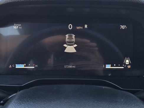 Used 2023 Jeep Grand Cherokee Altitude image 2