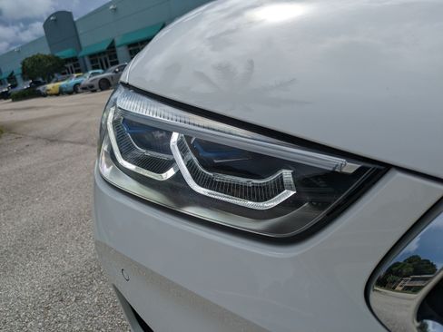Used 2022 BMW 840i Convertible w/ Driving Assistance Package RWD image 9