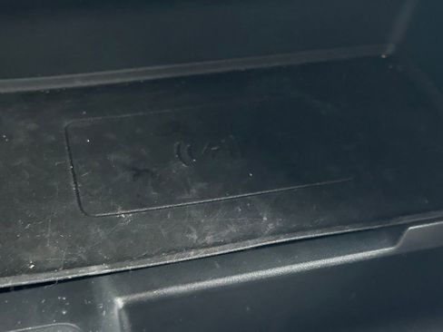 Used 2025 Land Rover Range Rover Velar Dynamic SE image 35