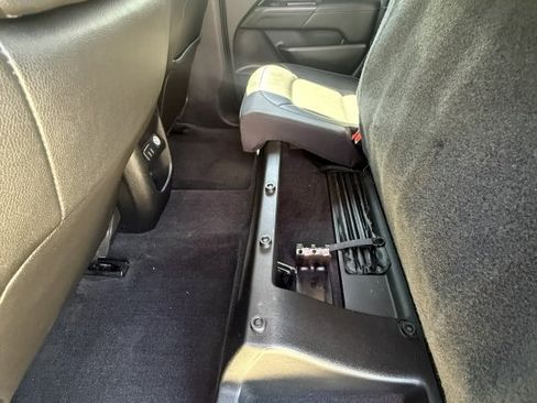 Used 2018 GMC Canyon All Terrain w/ Trailering Package AWD/4WD image 15