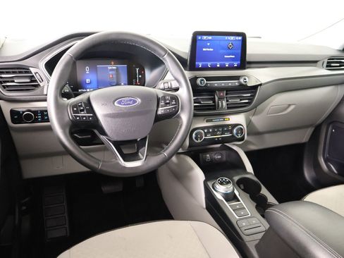 Used 2024 Ford Escape Active image 2