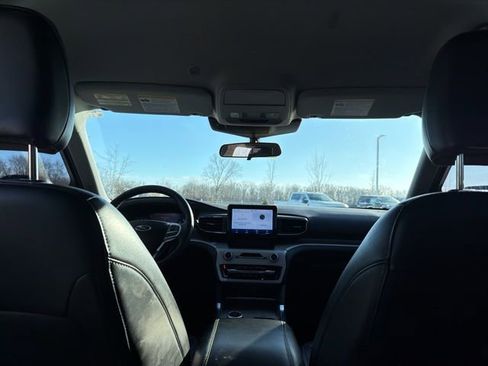 Certified 2023 Ford Explorer XLT w/ Equipment Group 202A image 20