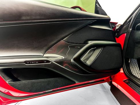 Certified 2025 Ferrari 12Cilindri RWD image 22
