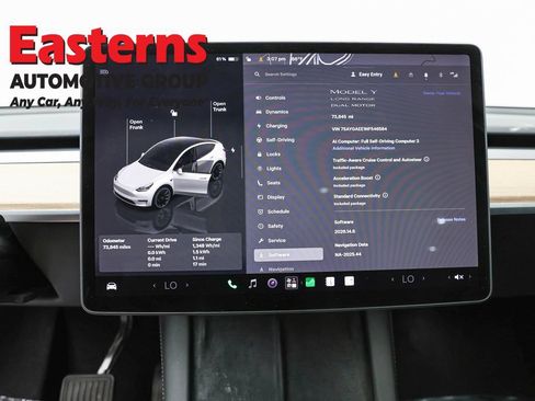 Used 2022 Tesla Model Y Long Range AWD/4WD image 11