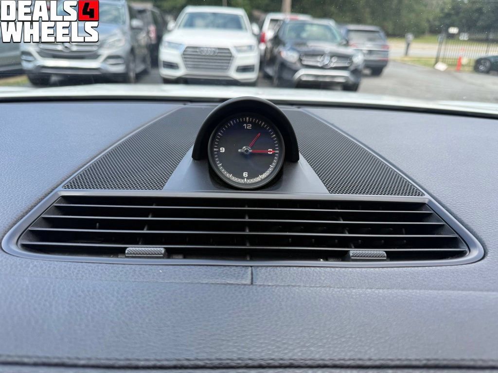 Used 2018 Porsche Panamera RWD image 29