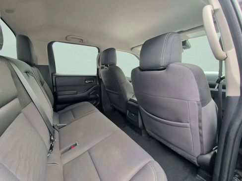 Used 2022 Nissan Frontier SV w/ Technology Package image 25