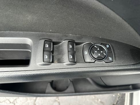 Used 2019 Ford Fusion SE image 27