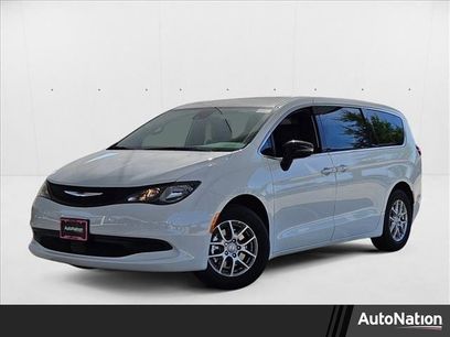 New 2025 Chrysler Voyager LX