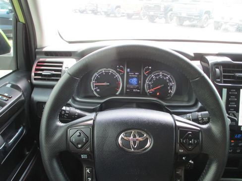 Used 2022 Toyota 4Runner TRD Pro AWD/4WD image 31