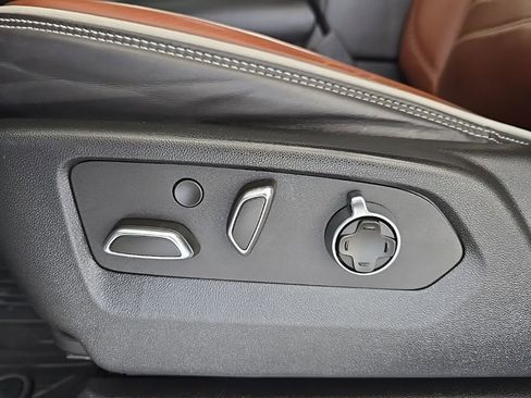 Used 2023 GMC Yukon XL Denali Ultimate w/ LPO, Floor Liner Package image 17