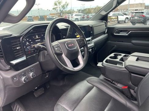 Used 2025 GMC Sierra 1500 SLT image 27