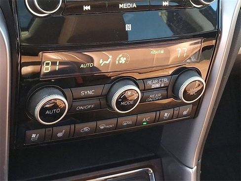 Used 2019 Subaru Ascent Touring w/ Popular Package #3 image 16