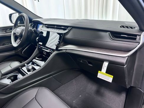 New 2026 Jeep Grand Cherokee L Limited AWD/4WD image 25
