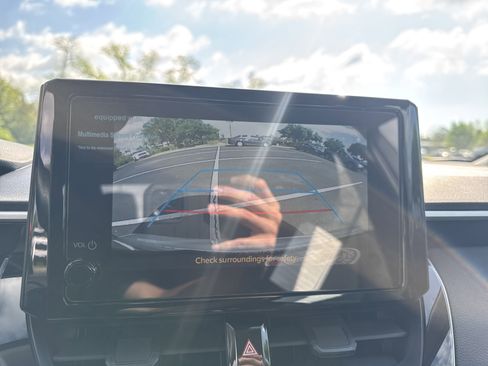 New 2025 Toyota Corolla LE image 20