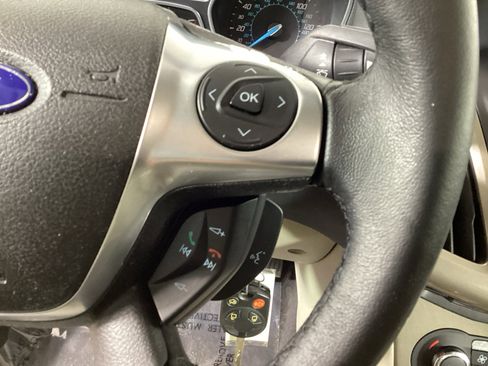 Used 2012 Ford Focus SEL FWD image 23