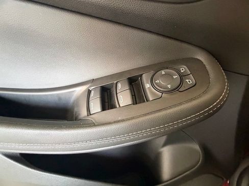 Used 2023 Buick Encore GX Preferred w/ Cold Weather Comfort Package FWD image 21