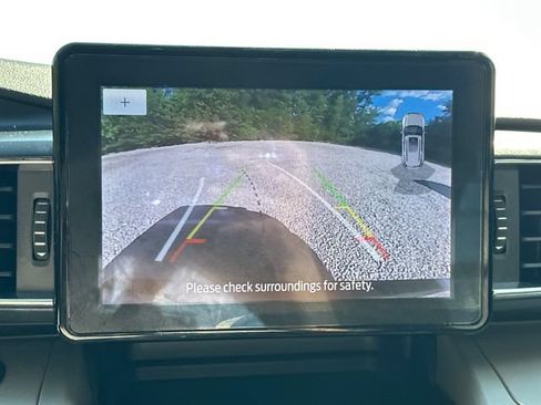 Used 2024 Ford Explorer XLT w/ Equipment Group 202A AWD/4WD image 35