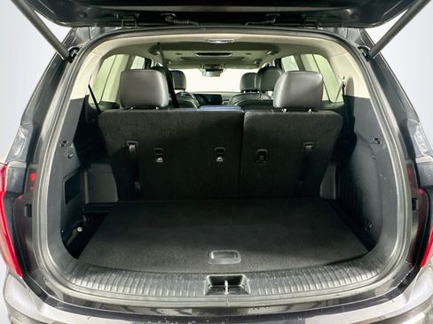 Used 2025 Kia Telluride S FWD image 31