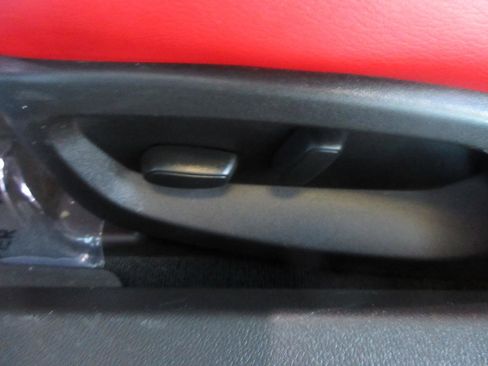 Used 2017 Chevrolet Corvette Stingray Coupe w/ Carbon Flash Badge Package image 10