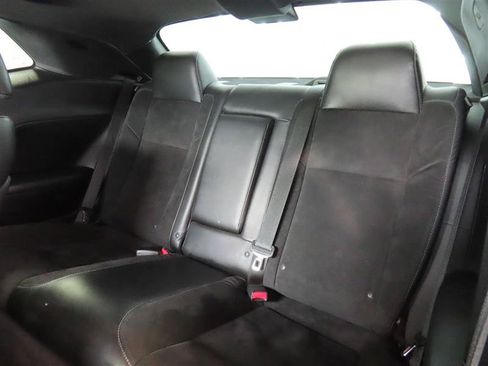 Used 2019 Dodge Challenger R/T Scat Pack w/ Plus Package RWD image 17
