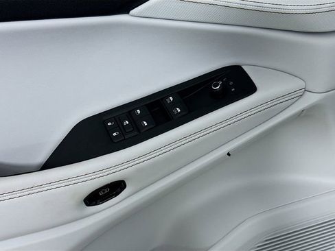 New 2026 Jeep Cherokee Limited image 17