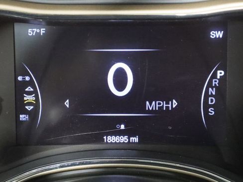 Used 2014 Jeep Grand Cherokee Summit image 40