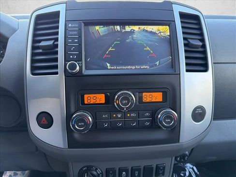 Used 2021 Nissan Frontier SV image 21