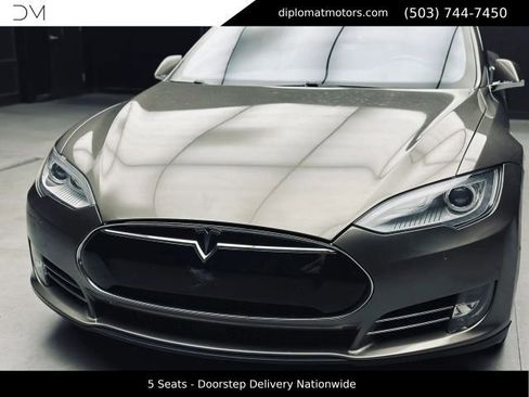 Used 2015 Tesla Model S 70D AWD/4WD image 13