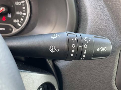 Used 2022 Jeep Renegade Sport image 18