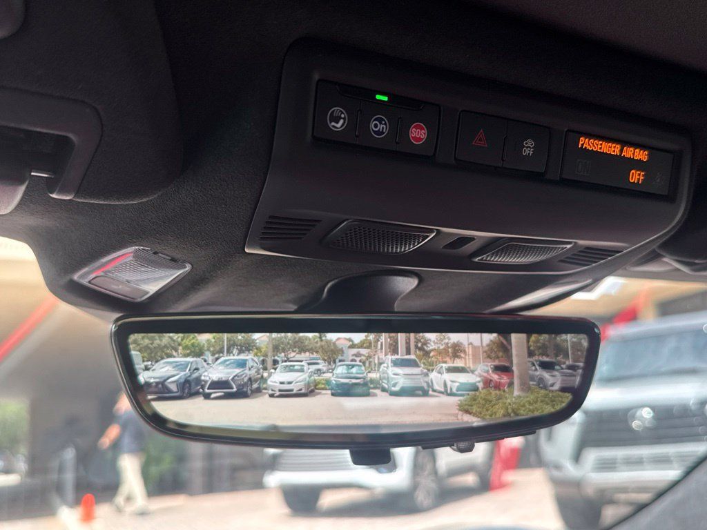 Used 2020 Chevrolet Corvette Stingray Premium Cpe w/ 3LT Preferred Equipment Group RWD image 21