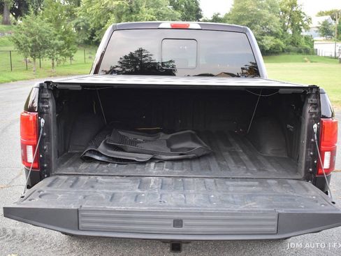 Used 2018 Ford F150 Lariat w/ Equipment Group 502A Luxury AWD/4WD image 37