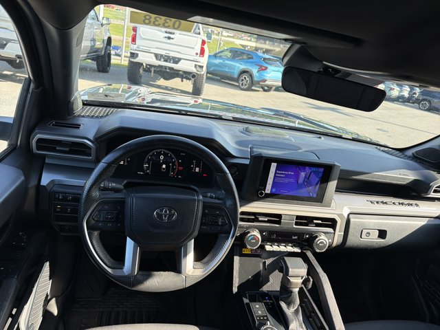 Used 2024 Toyota Tacoma SR5 AWD/4WD image 15