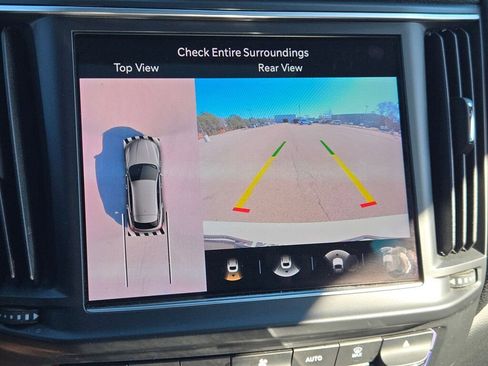 Used 2023 Maserati Levante Modena image 33