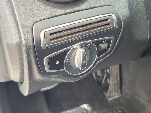 Used 2021 Mercedes-Benz C 300 Sedan image 19